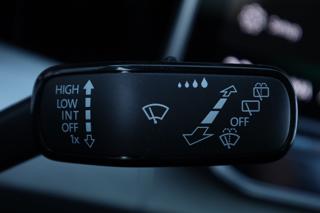 VOLKSWAGEN Golf usata, con Luci diurne LED