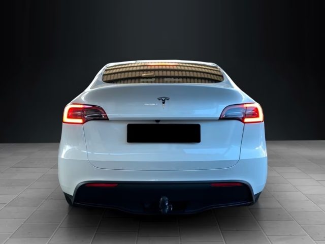 TESLA Model Y usata, con Boardcomputer
