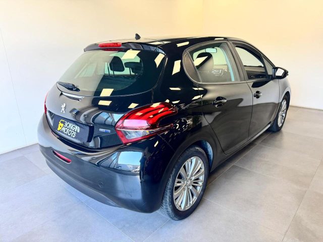 PEUGEOT 208 usata, con Airbag