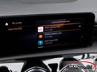 MERCEDES-BENZ CLA 200 usata, con Specchietto retrovisore con funzione antiabbagliamento