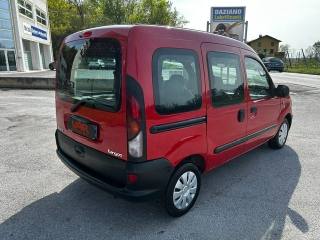 RENAULT Kangoo usata 26