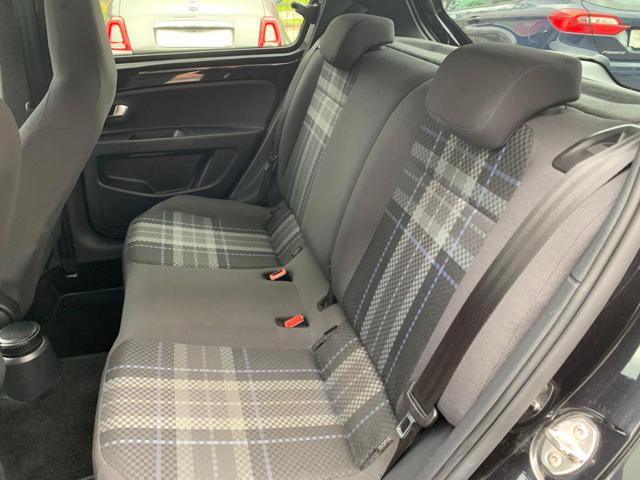 VOLKSWAGEN up! usata, con Touch screen