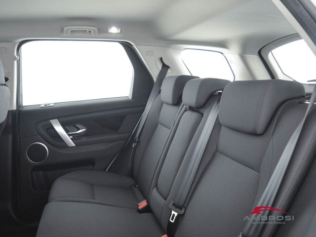 LAND ROVER Discovery Sport usata 9