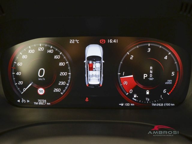 VOLVO XC60 usata 12