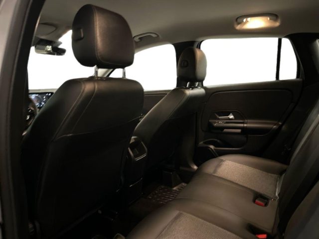 MERCEDES-BENZ GLA 200 usata, con Volante in pelle