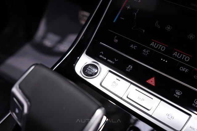 AUDI Q8 usata, con Fari LED