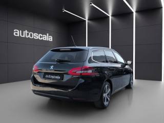 PEUGEOT 308 usata, con Autoradio