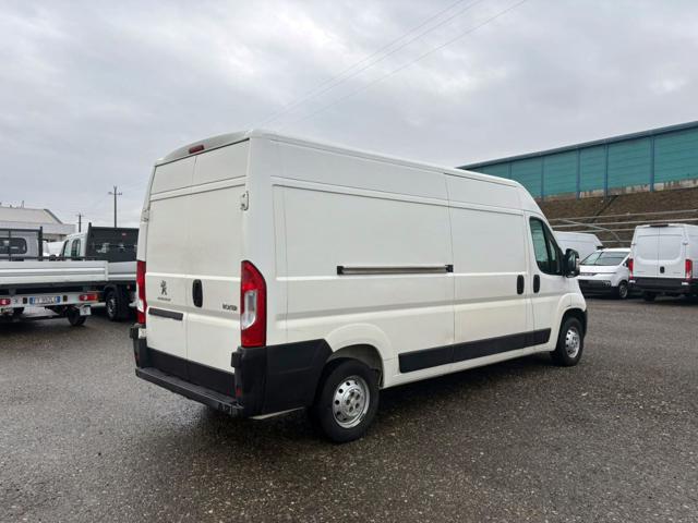 PEUGEOT Boxer usata, con Autoradio