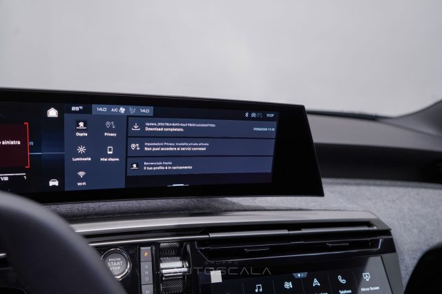 PEUGEOT 3008 usata, con Sensori di parcheggio posteriori