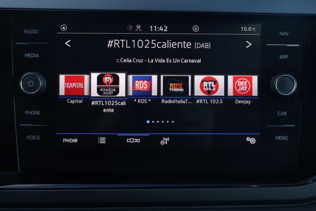 VOLKSWAGEN Taigo usata, con Touch screen