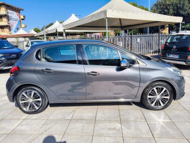 PEUGEOT 208 usata, con Airbag laterali