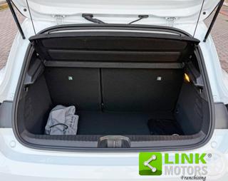 RENAULT Clio usata, con USB