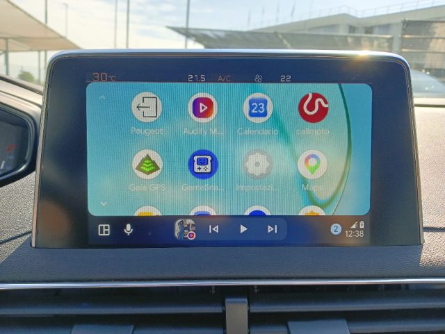 PEUGEOT 5008 usata, con USB