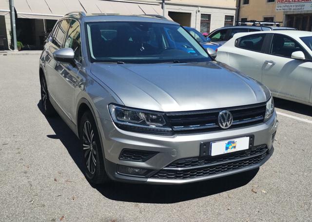 VOLKSWAGEN Tiguan usata, con Autoradio