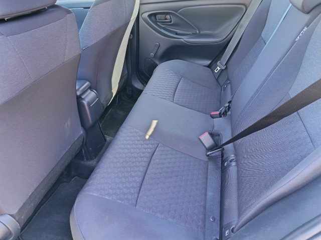 TOYOTA Yaris usata 10