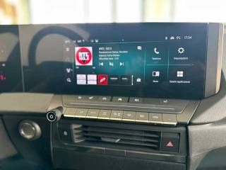OPEL Astra usata, con Fari LED
