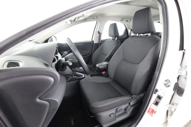 TOYOTA Yaris usata 2