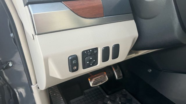 MITSUBISHI Pajero usata, con Climatizzatore