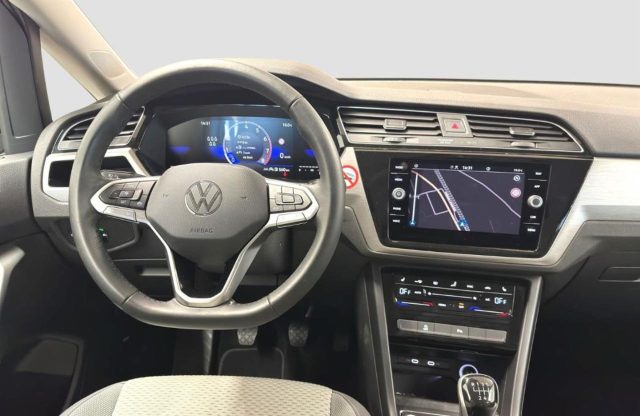 VOLKSWAGEN Touran usata, con Cerchi in lega