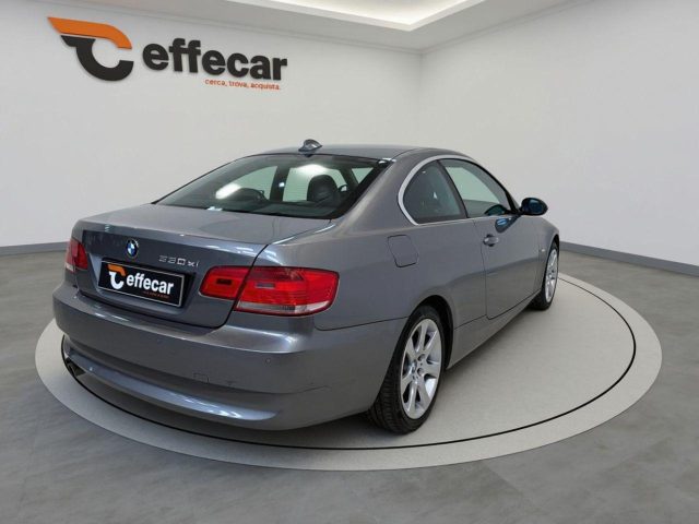 BMW 330 usata, con Autoradio