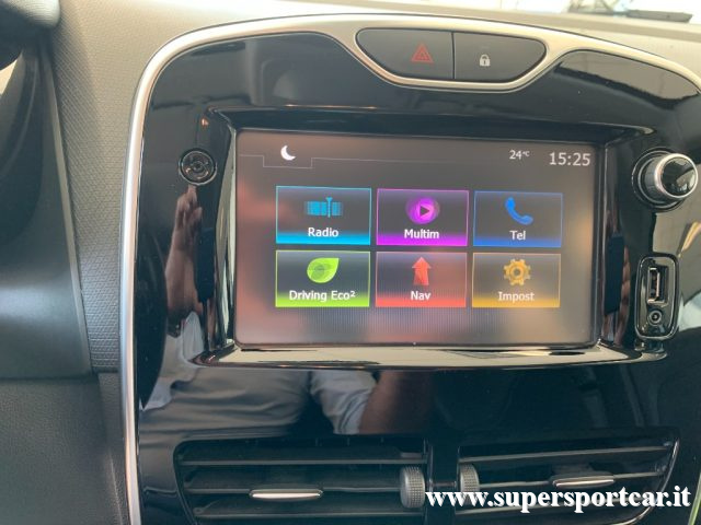RENAULT Clio usata, con Specchietti laterali elettrici