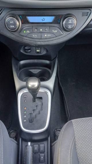 TOYOTA Yaris usata, con Servosterzo