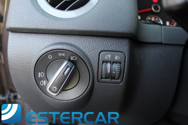 VOLKSWAGEN Tiguan usata, con Lettore CD
