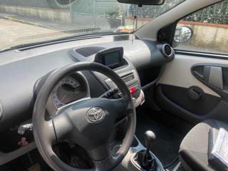 TOYOTA Aygo usata 9