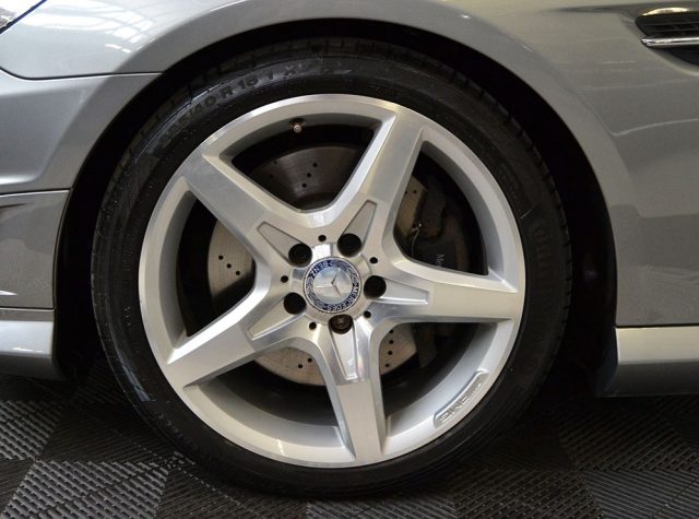 MERCEDES-BENZ SLK 200 usata, con USB