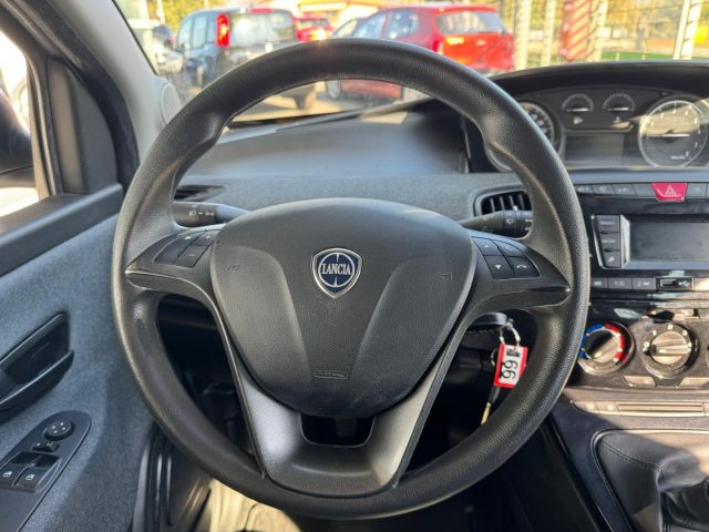 LANCIA Ypsilon usata, con Fendinebbia