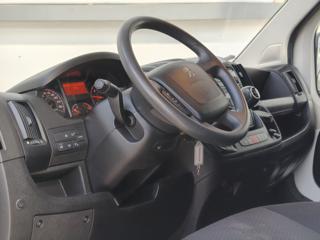 PEUGEOT Boxer usata, con Vivavoce