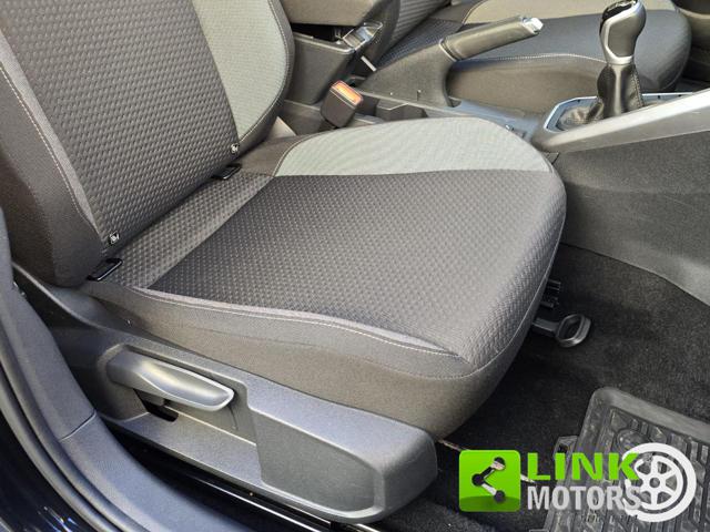 VOLKSWAGEN Taigo usata 37