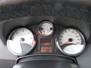 PEUGEOT 207 usata, con Sedile posteriore sdoppiato