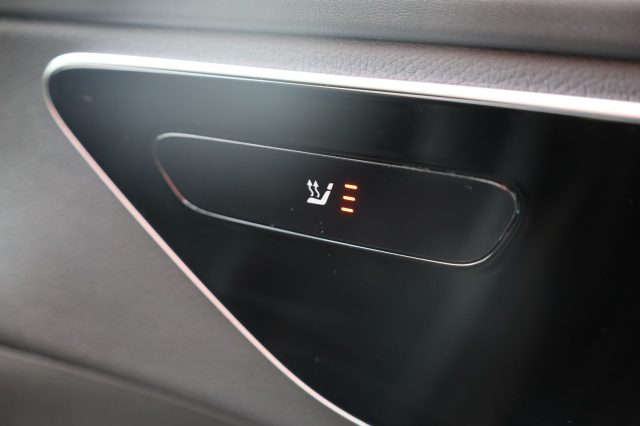 MERCEDES-BENZ C 200 usata 179