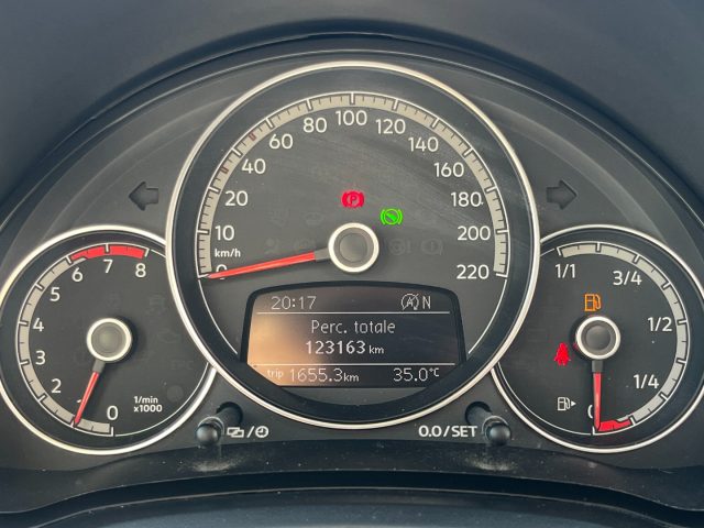 VOLKSWAGEN up! usata, con Servosterzo