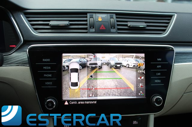 SKODA Superb usata, con Fari Xenon