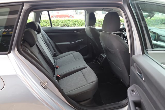 VOLKSWAGEN Golf Variant usata 105