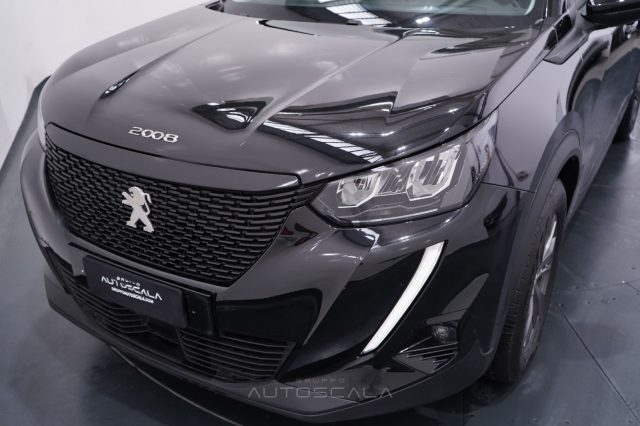 PEUGEOT 2008 usata, con Touch screen