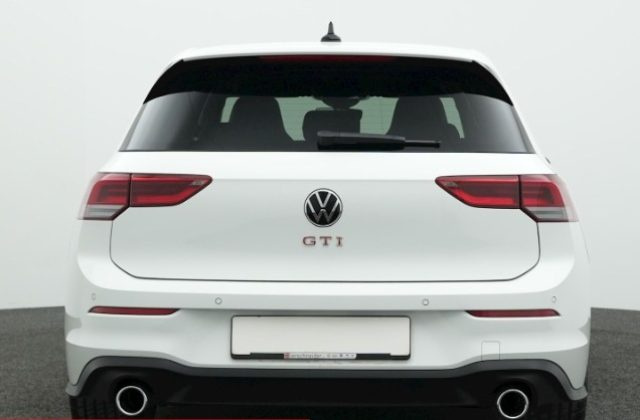 VOLKSWAGEN Golf usata, con Autoradio