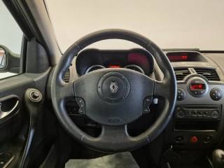 RENAULT Megane usata, con Controllo automatico clima