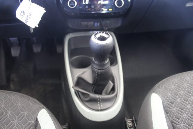 TOYOTA Aygo X usata, con Autoradio digitale