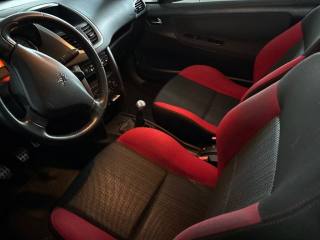 PEUGEOT 207 usata, con Sensori di parcheggio posteriori