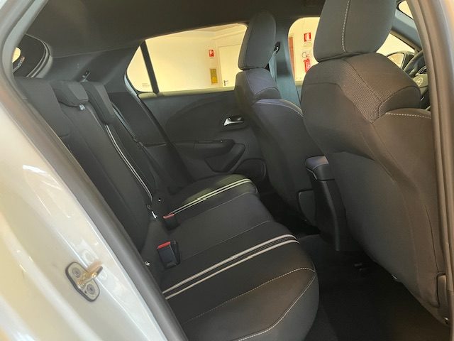 OPEL Corsa usata, con Leve al volante