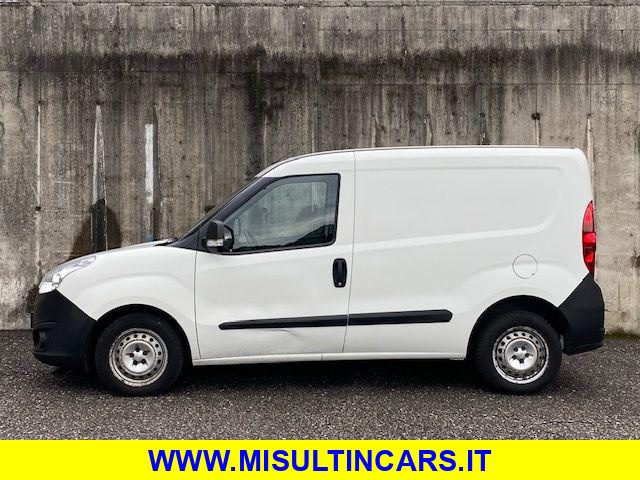 OPEL Combo usata, con Boardcomputer