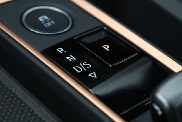 CUPRA Leon usata, con Specchietti laterali elettrici