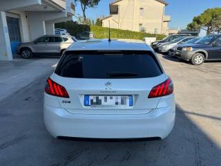 PEUGEOT 308 usata, con Autoradio