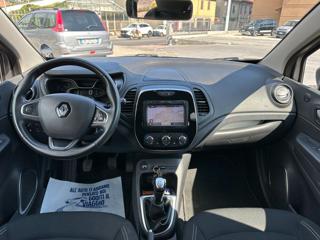 RENAULT Captur usata, con Telecamera per parcheggio assistito
