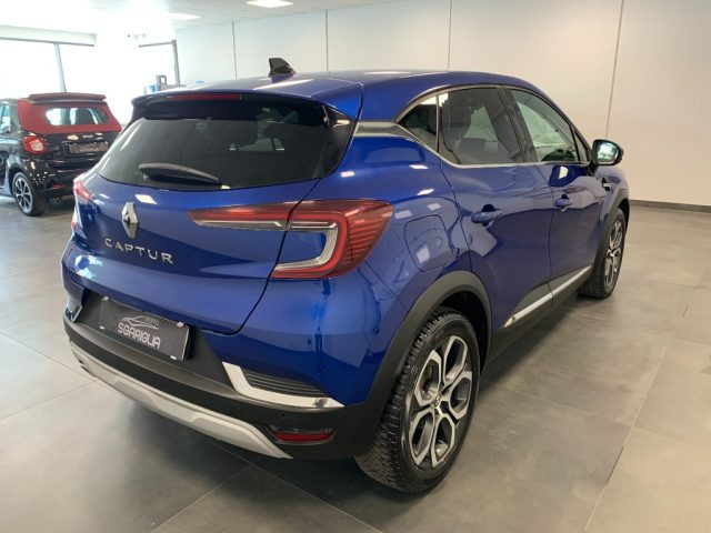 RENAULT Captur usata, con Fari direzionali