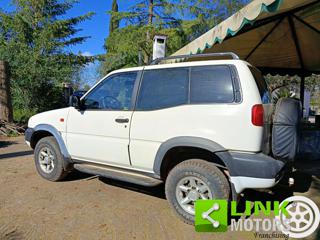 NISSAN Terrano II usata 24