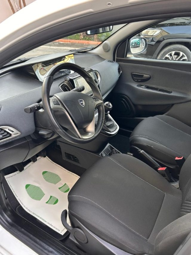 LANCIA Ypsilon usata, con Chiusura centralizzata